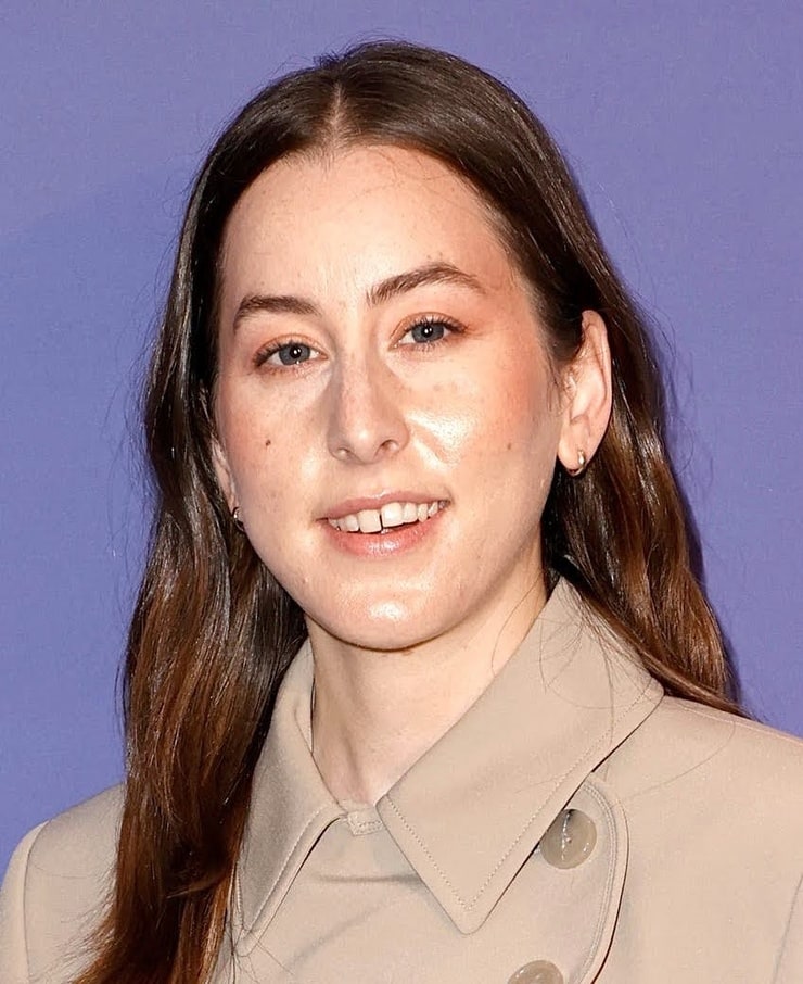 FamousPeopleFacts - Alana Haim