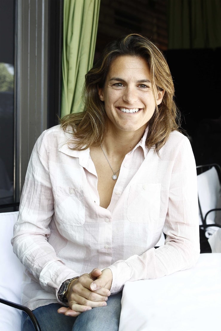 FamousPeopleFacts - Amelie Mauresmo