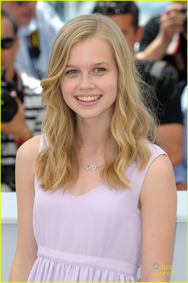 FamousPeopleFacts - Angourie Rice