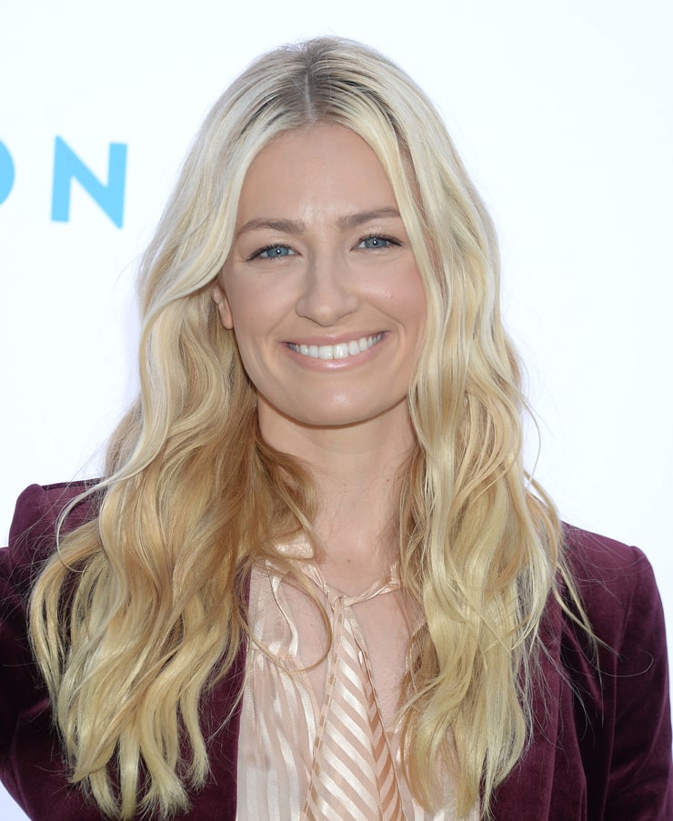 FamousPeopleFacts - Beth Behrs