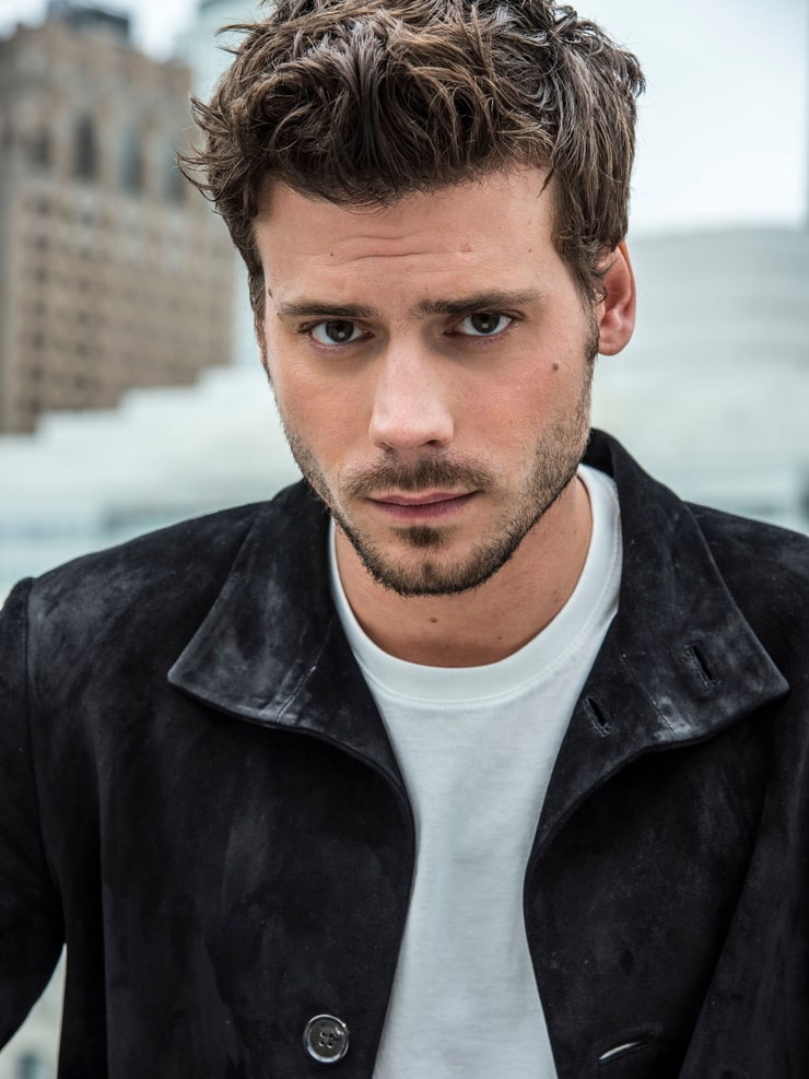 FamousPeopleFacts - Francois Arnaud