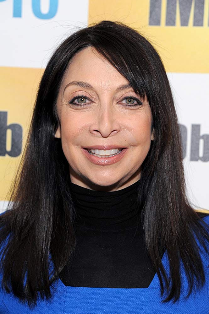 FamousPeopleFacts - Illeana Douglas