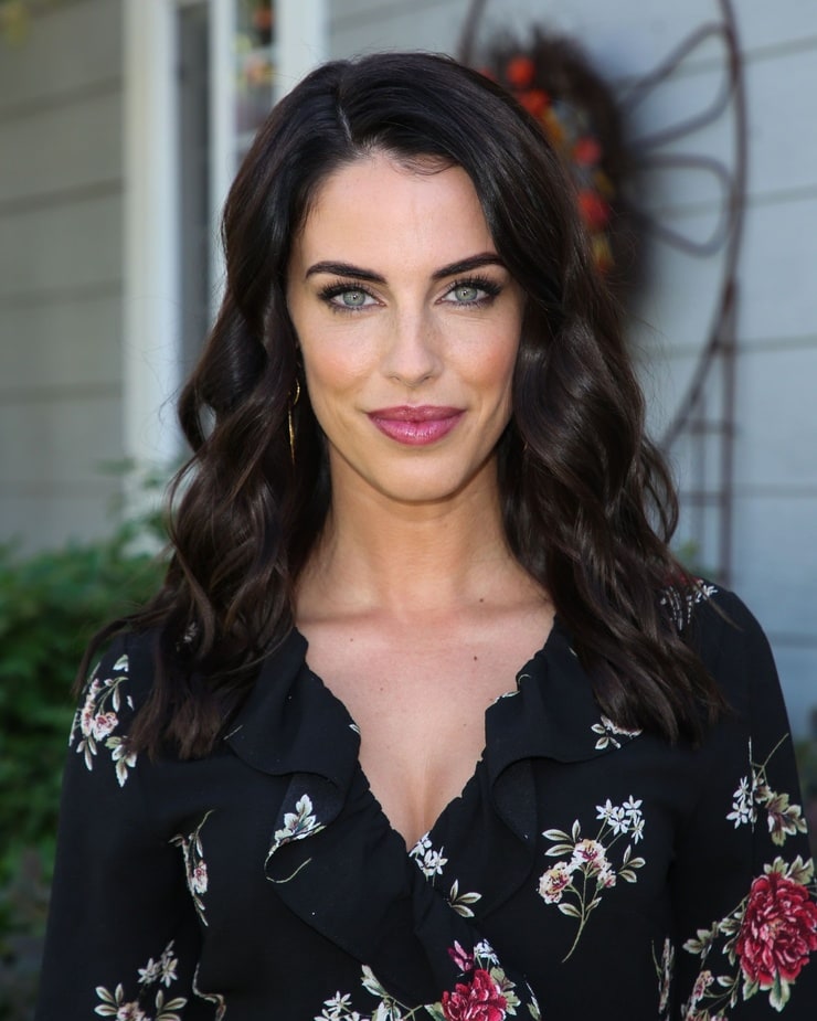 FamousPeopleFacts - Jessica Lowndes