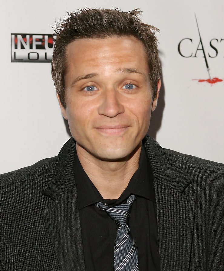 FamousPeopleFacts - Seamus Dever