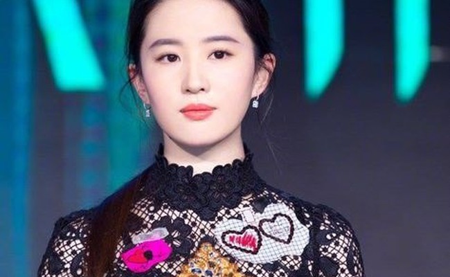 FamousPeopleFacts - Liu Yifei