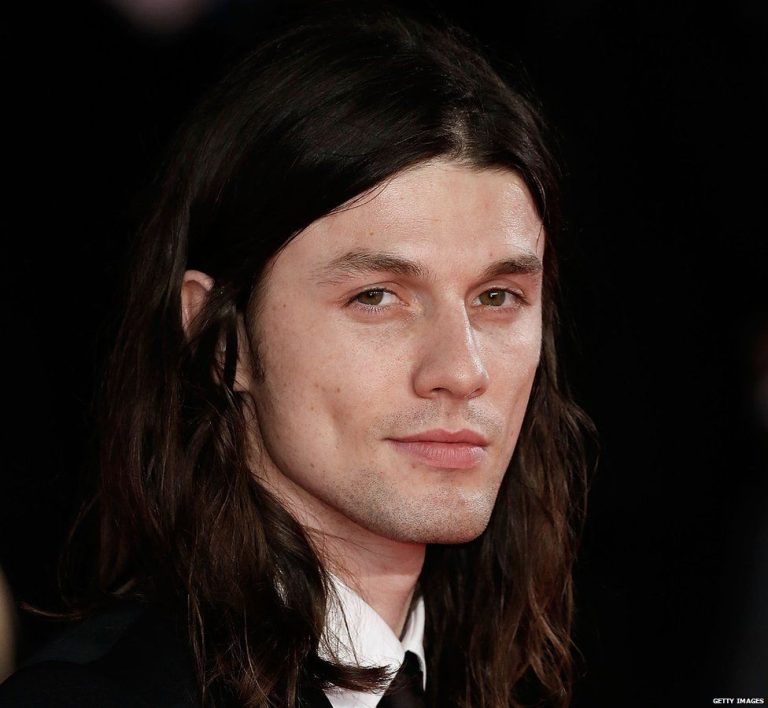 FamousPeopleFacts - James Bay