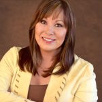 FamousPeopleFacts - Suzy Bogguss