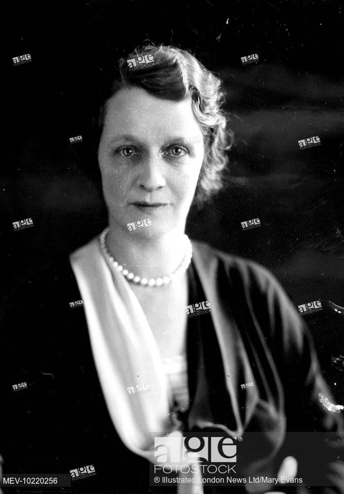 FamousPeopleFacts - Nancy Astor