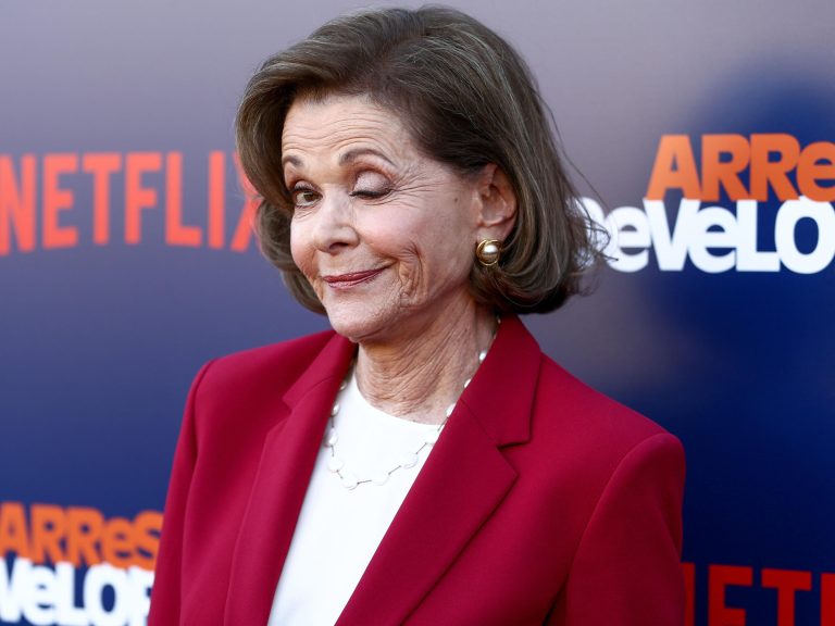 FamousPeopleFacts - Jessica Walter