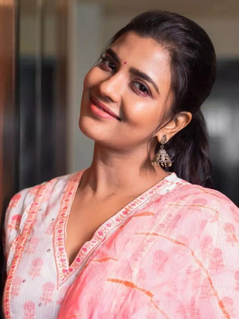 FamousPeopleFacts - Aishwarya Rajesh