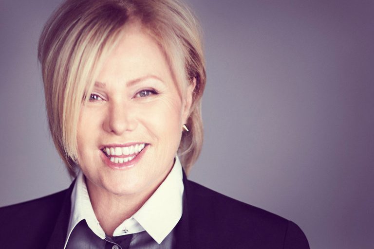 FamousPeopleFacts - Deborra-Lee Furness