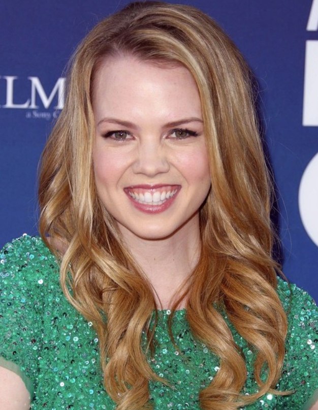 FamousPeopleFacts - Abbie Cobb