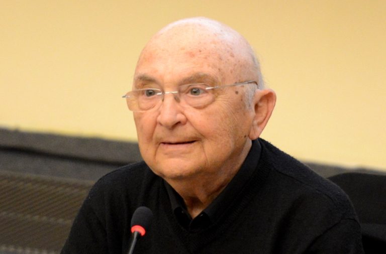 FamousPeopleFacts - Aharon Appelfeld