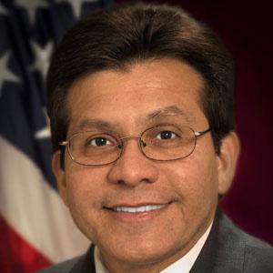 FamousPeopleFacts - Alberto Gonzales