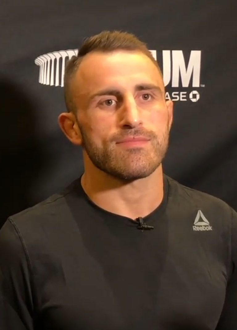 FamousPeopleFacts - Alexander Volkanovski