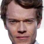 FamousPeopleFacts - Alfie Allen