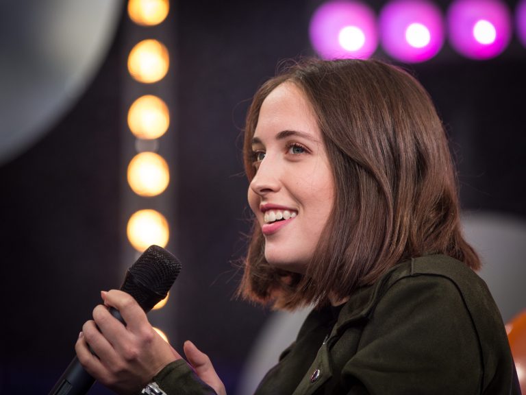 FamousPeopleFacts - Alice Merton