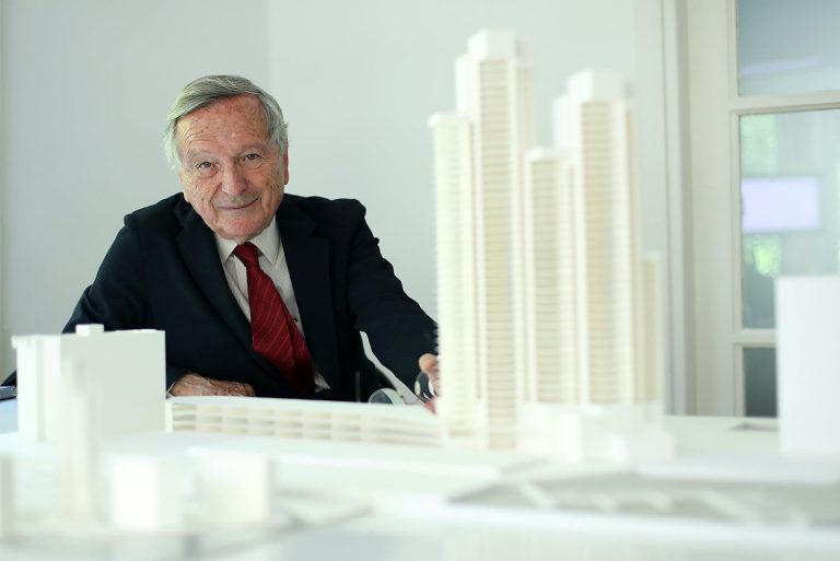 FamousPeopleFacts - Rafael Moneo