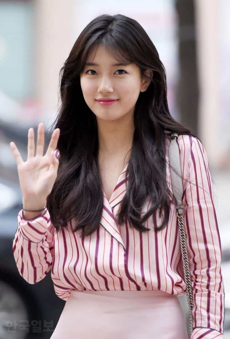 FamousPeopleFacts - Bae Suzy