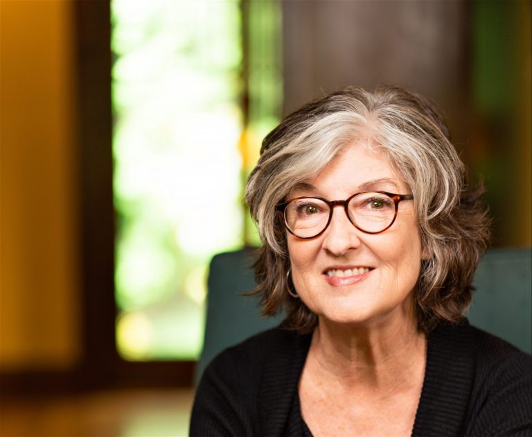 FamousPeopleFacts - Barbara Kingsolver