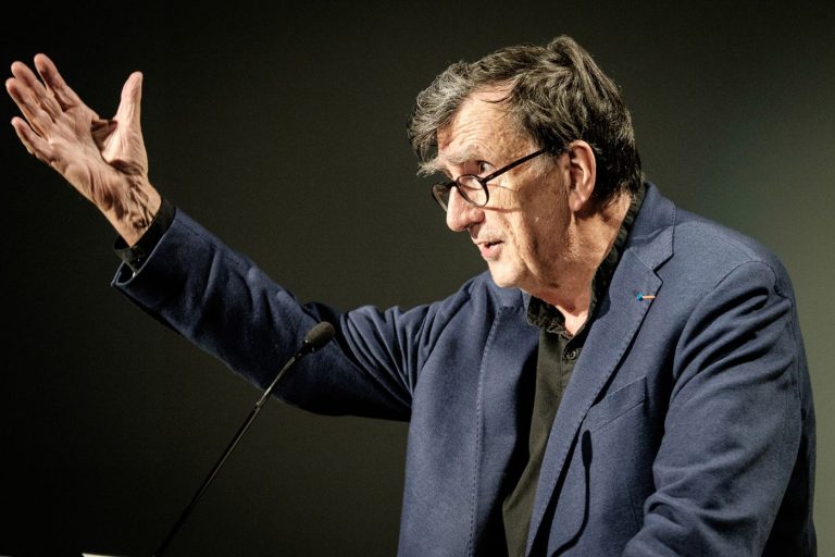 FamousPeopleFacts - Bruno Latour