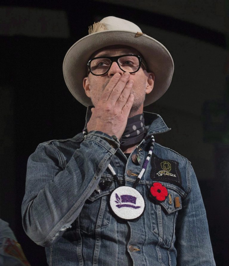 FamousPeopleFacts - Gord Downie