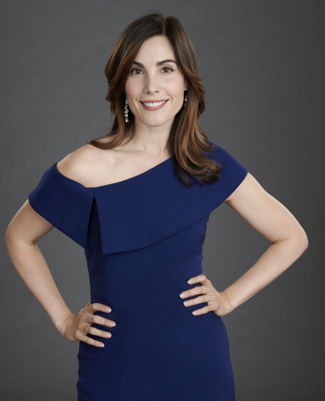 FamousPeopleFacts - Carly Pope