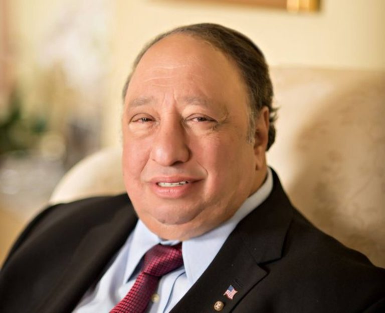 FamousPeopleFacts - John Catsimatidis