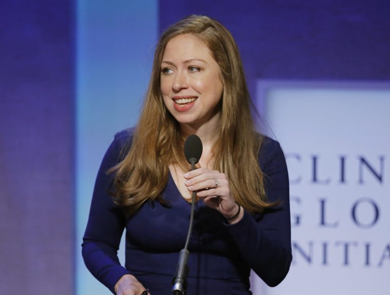 FamousPeopleFacts - Chelsea Clinton