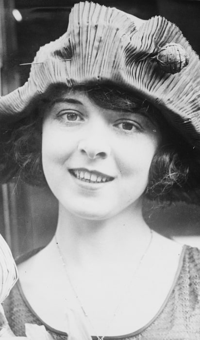 FamousPeopleFacts - Colleen Moore