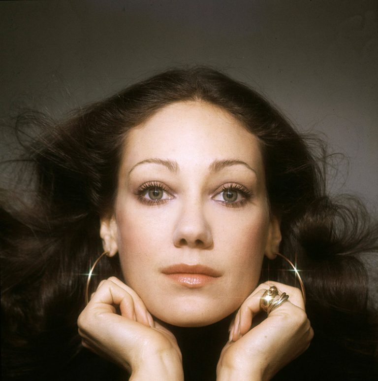 FamousPeopleFacts - Marisa Berenson