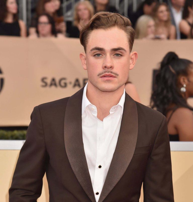 FamousPeopleFacts - Dacre Montgomery