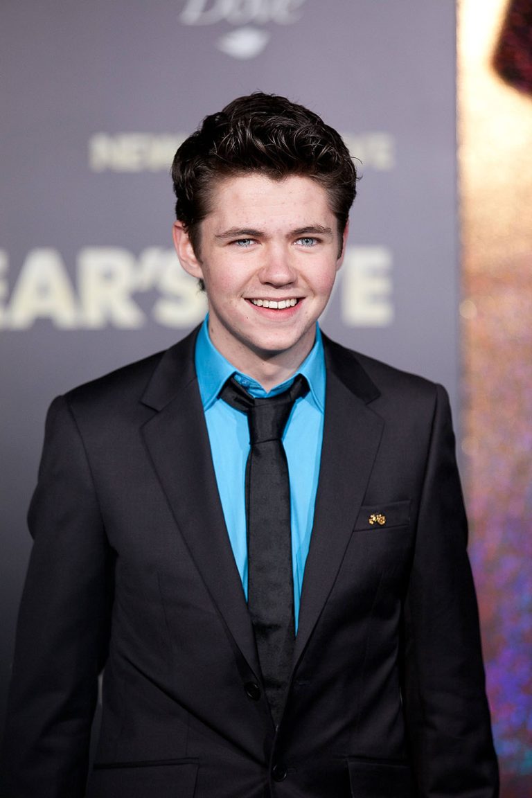 FamousPeopleFacts - Damian McGinty