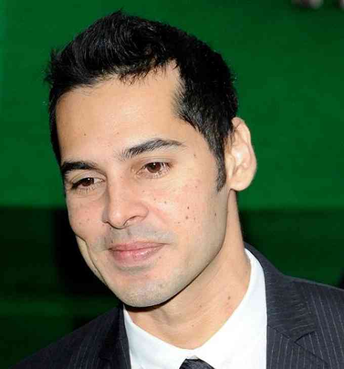 FamousPeopleFacts - Dino Morea