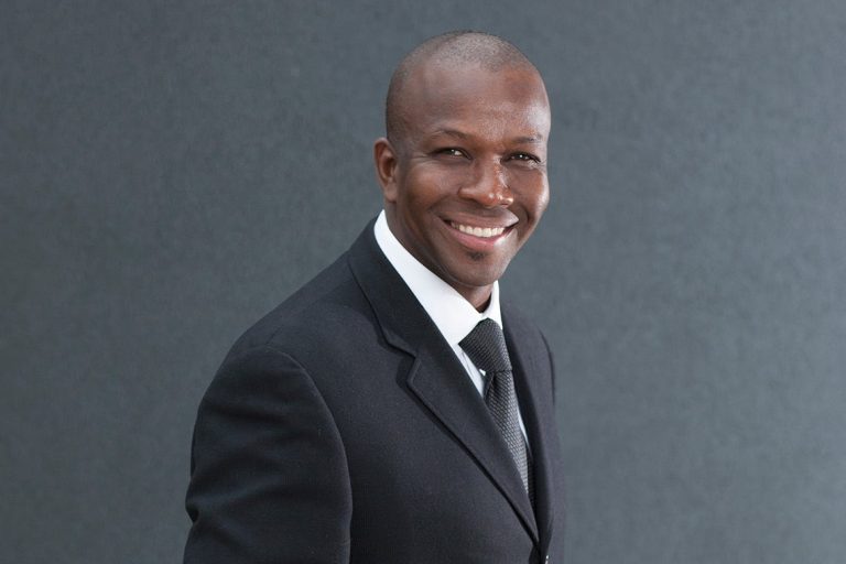 FamousPeopleFacts - Donovan Bailey