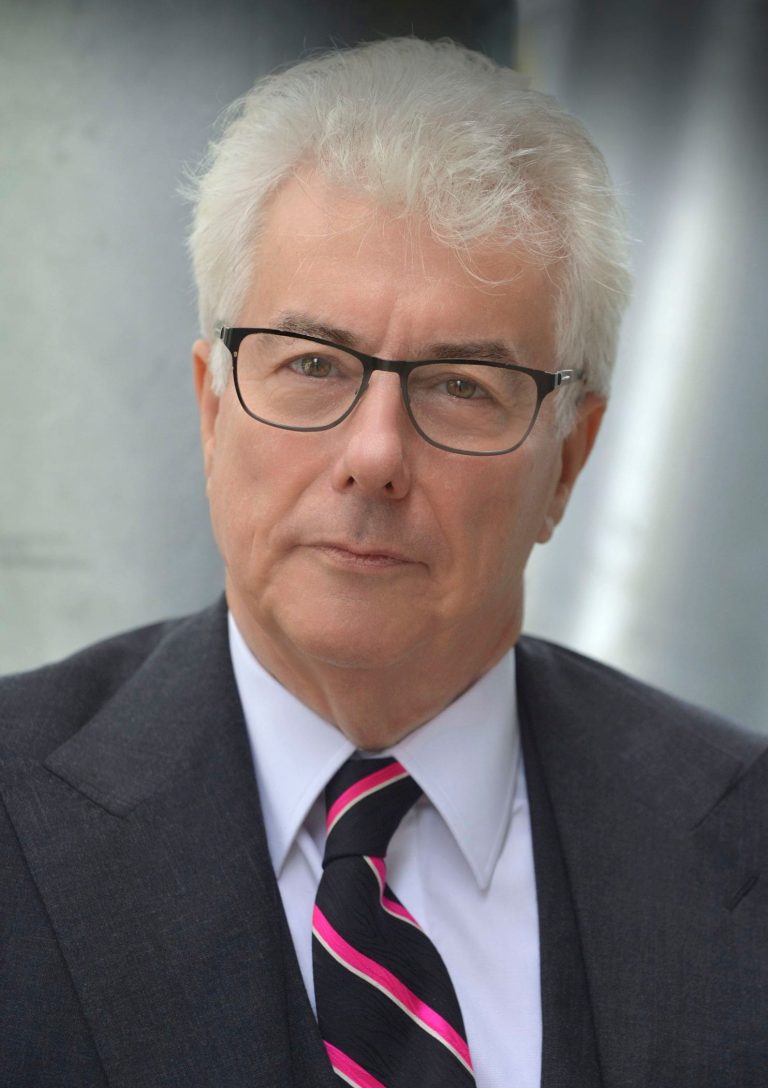 FamousPeopleFacts - Ken Follett