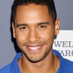 FamousPeopleFacts - Elliot Knight