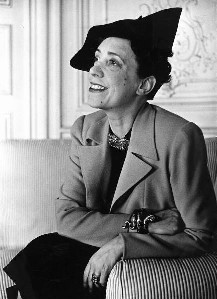 FamousPeopleFacts - Elsa Schiaparelli