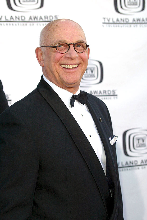 FamousPeopleFacts - Gavin MacLeod