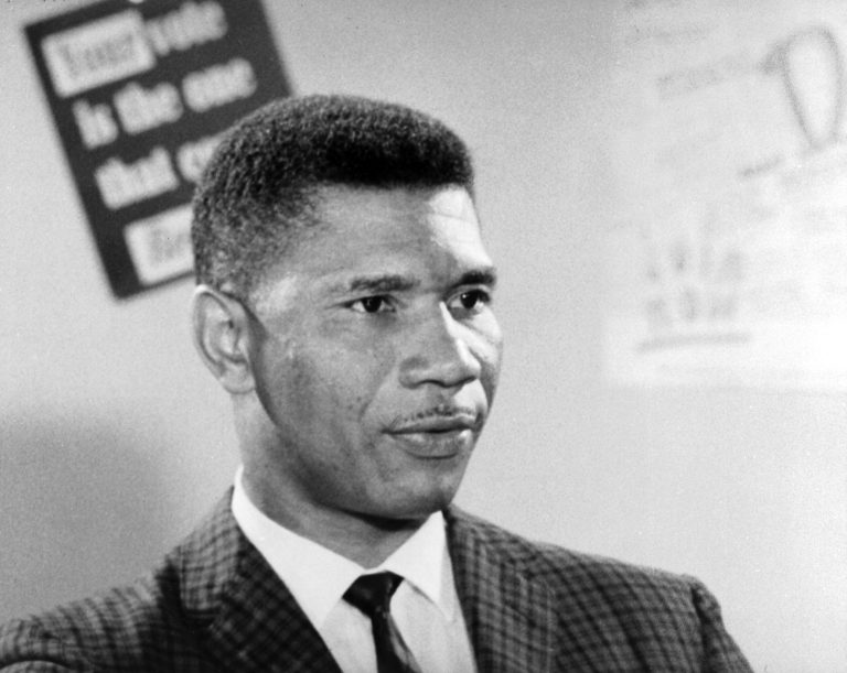 FamousPeopleFacts - Medgar Evers