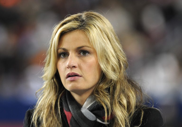 FamousPeopleFacts - Erin Andrews