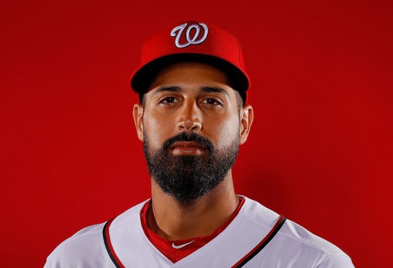 FamousPeopleFacts - Gio Gonzalez