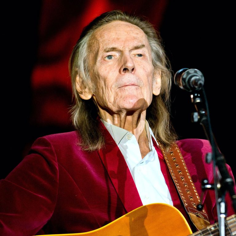 FamousPeopleFacts - Gordon Lightfoot