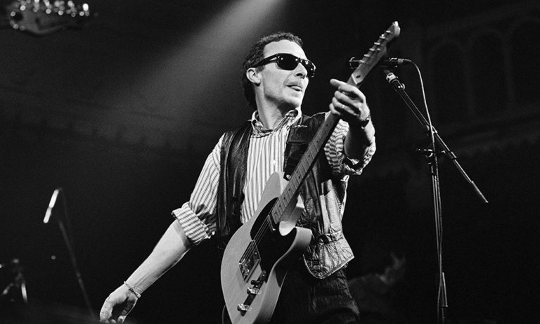 FamousPeopleFacts - Graham Parker