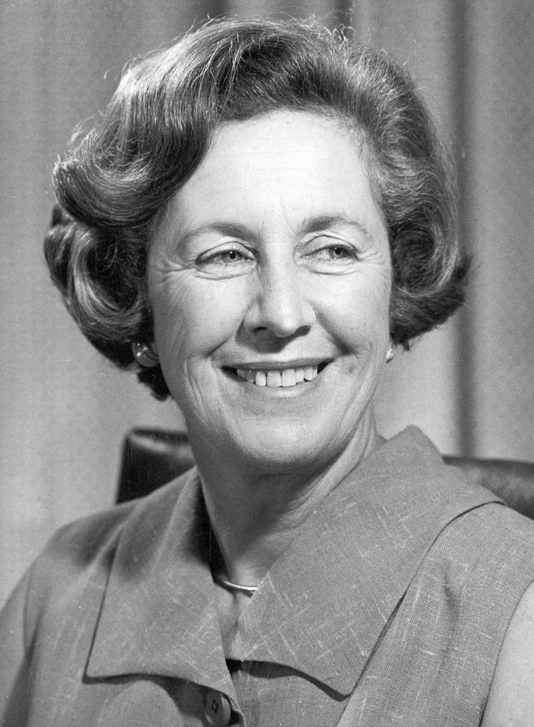 FamousPeopleFacts - Helen Suzman