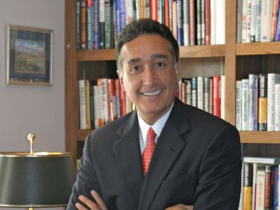 FamousPeopleFacts - Henry Cisneros