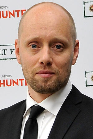 FamousPeopleFacts - Aksel Hennie