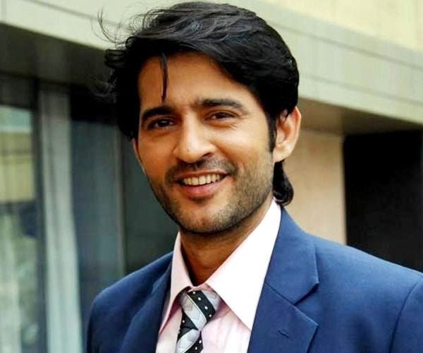 FamousPeopleFacts - Hiten Tejwani