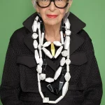 FamousPeopleFacts - Iris Apfel