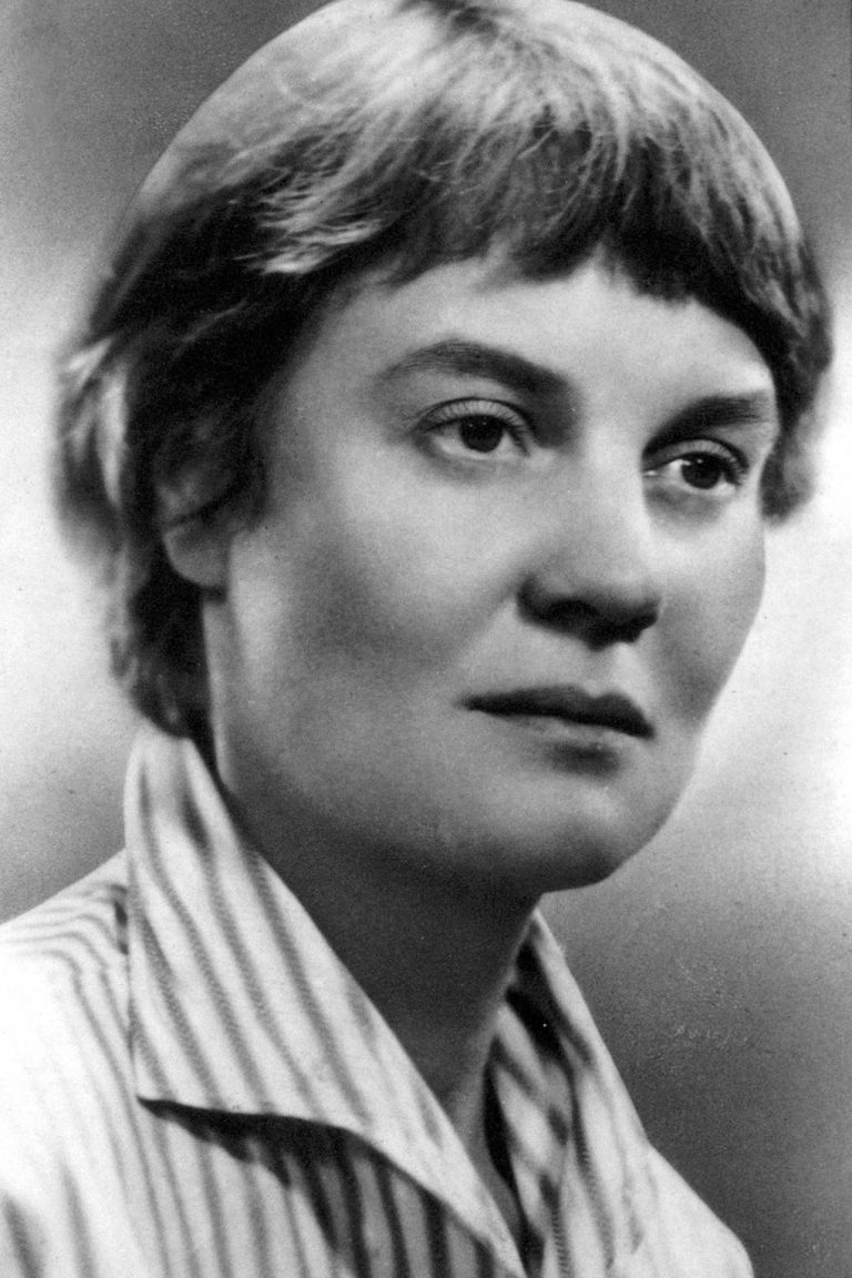 FamousPeopleFacts - Iris Murdoch